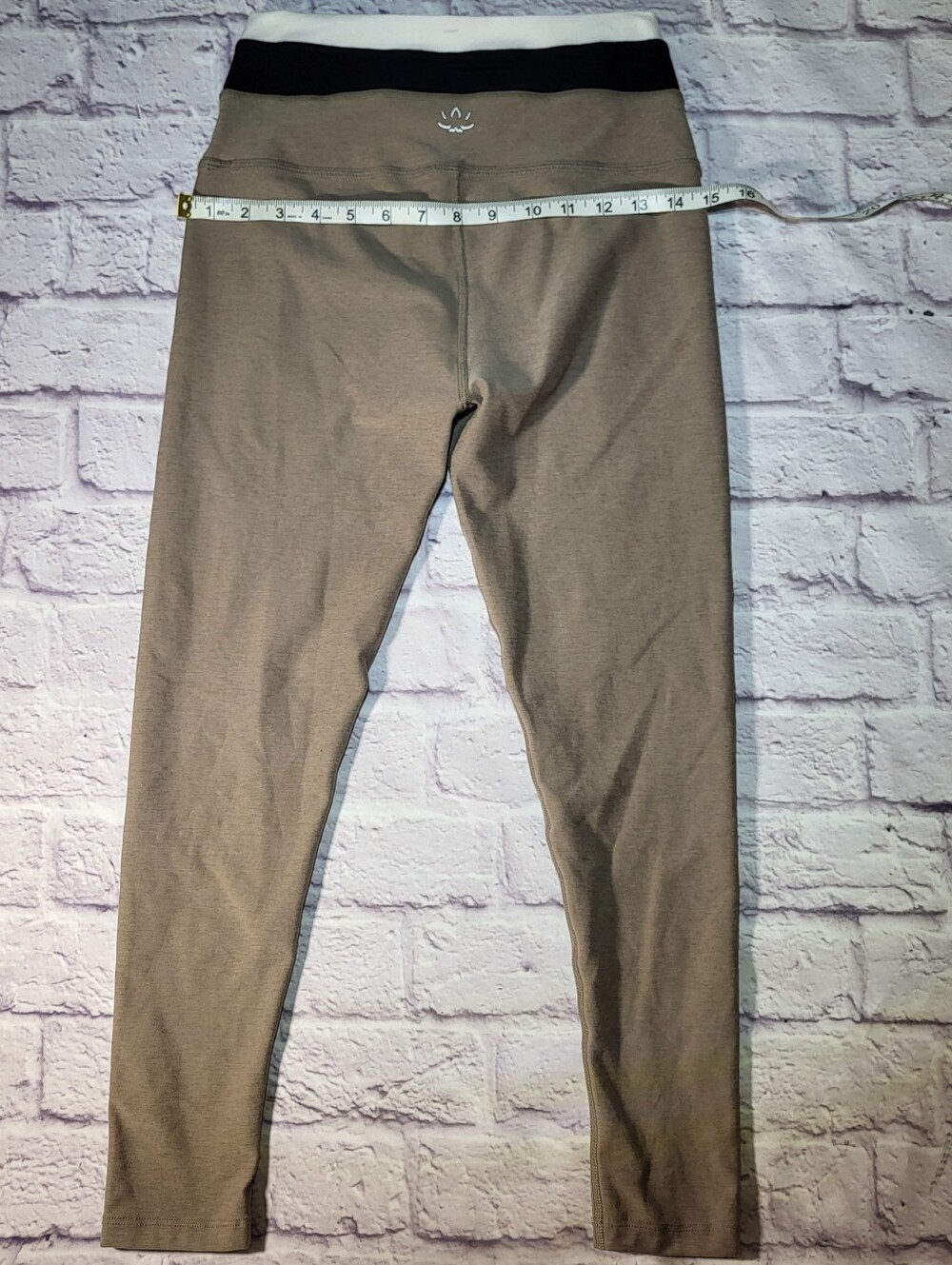 NEW BEYOND YOGA spacedye horizon colorblock midi legging in birch tricolor